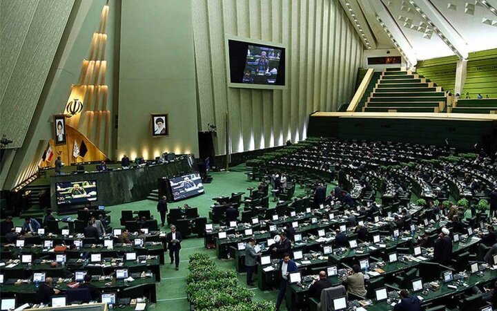  تشکیل کمیسیون داده‌ها و اطلاعات ملی به منظور اجرای سیاست‌های کلان شورای عالی فضای مجازی