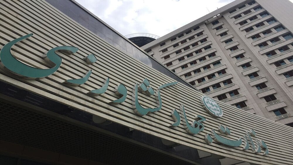 بازداشت برادرزن وزیر جهادکشاورزی کذب است/ با آبروی افراد بازی میشود