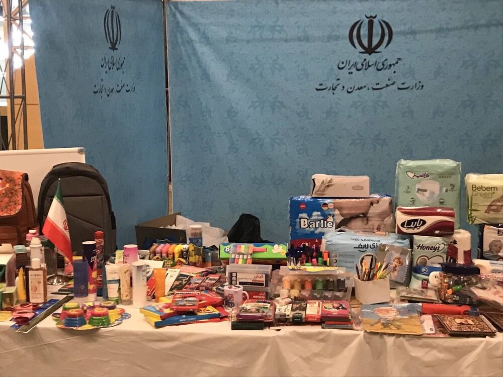 نمایش آخرین دستاوردهای چهار وزارتخانه در لابی مجلس+ عکس