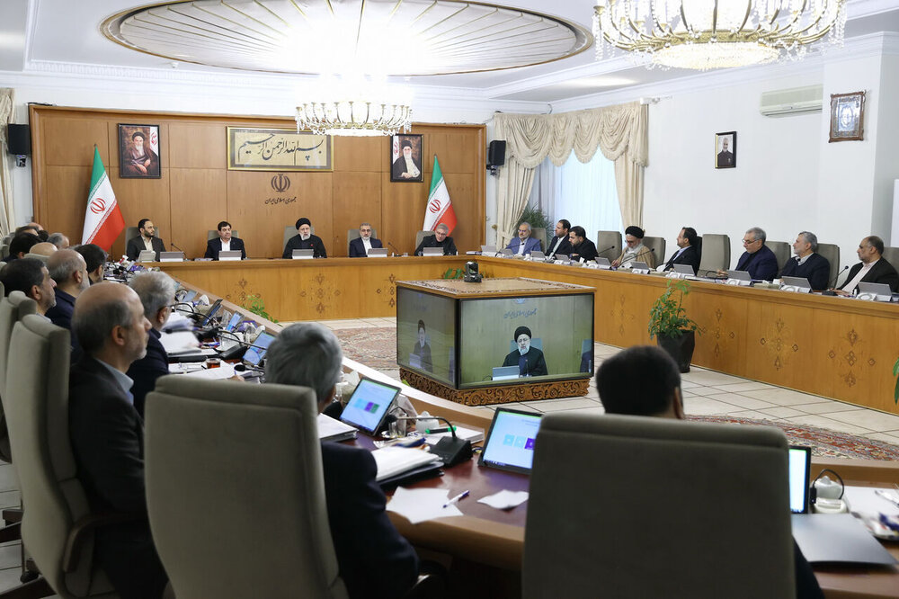 ۲ درصد جنجالی/ سرنوشت افزایش حقوقها در بودجه ۱۴۰۳ چه میشود؟