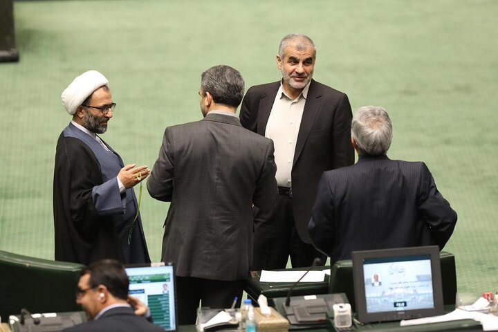 صحن 11 دی 1402