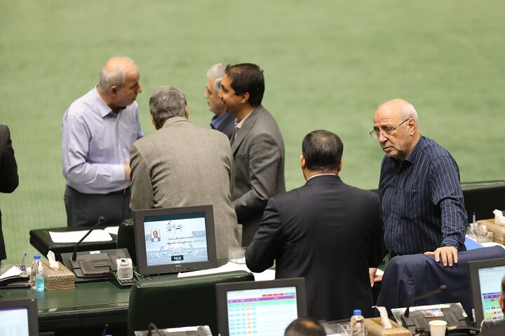 صحن 11 دی 1402