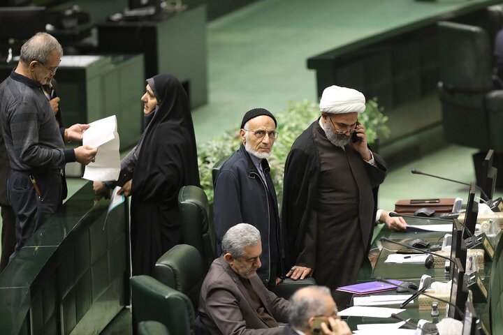 صحن 11 دی 1402