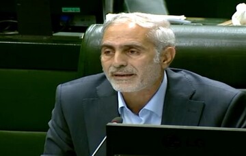 عدم ساماندهی نیروهای قراردادی از نقاط ضعف دولت است
