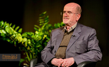 کوچک‌سازی دولت فقط یک شعاربود/ استخدام نیروهای جدید ادامه دارد!
