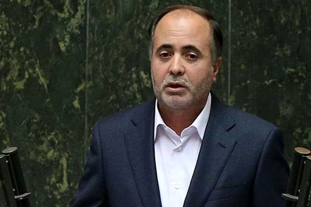 پیگیری سفت و سخت مجلس در پی ادعا و تهمت همتی علیه نمایندگان/همتی باید عذرخواهی کند