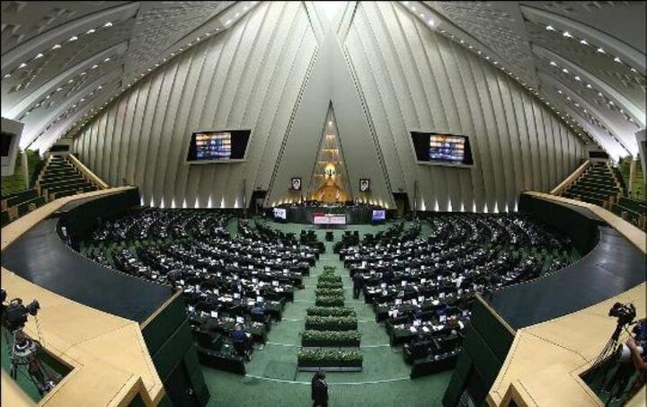 حادثه بندر شهید رجایی کار دست خانم وزیر داد/ واکنش رئیس مجلس به لفاظی‌های بی‌بی