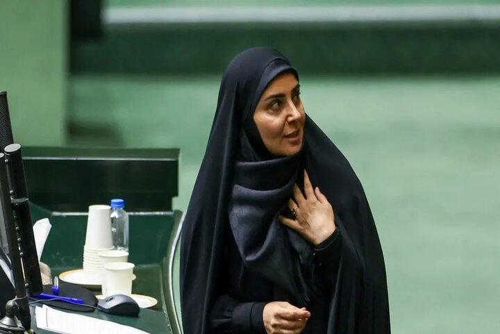 نماینده تهران خواستار استعفای وزیر راه شد