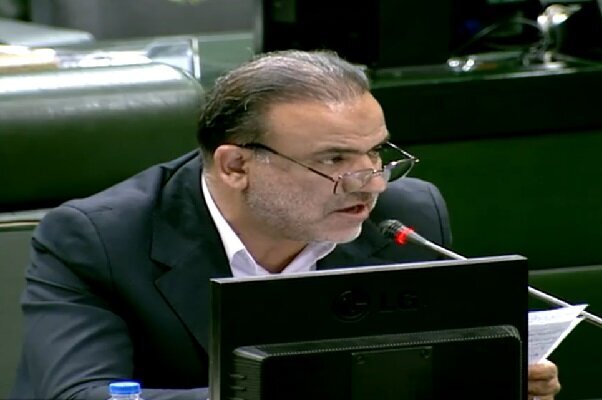 محمدپور: احداث سدهای خاکی و سنگی در مناطق مرزی نیازمند اقدام فوری است