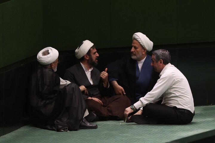 جلسه علنی ۳۰ اردیبهشت