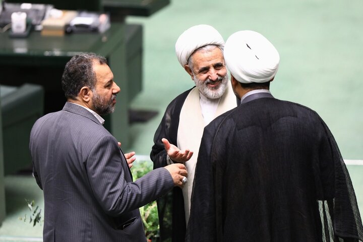 صحن ۳۱ اردیبهشت