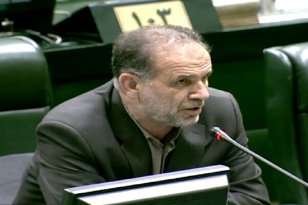 فیاضی: افزایش فوق‌العاده خاص معلمان هنوز انجام نشده است