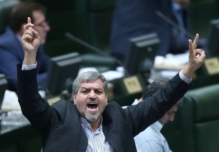 ویدیویی که کار دست نماینده داد!