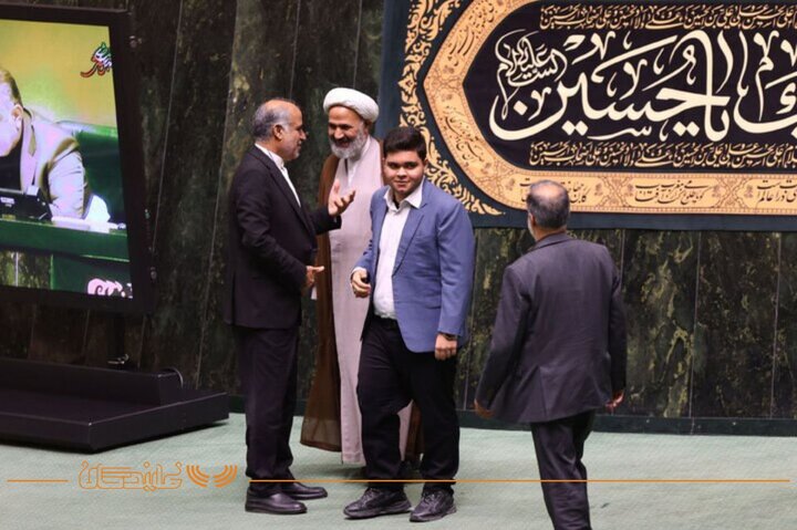 مجلس 5 مرداد