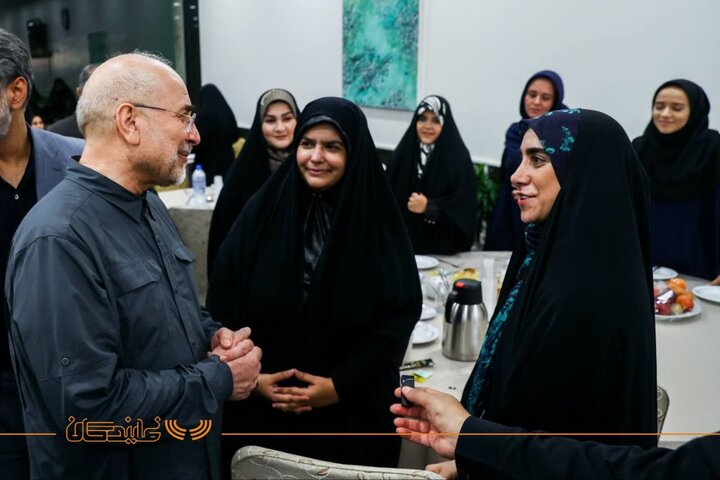 روز خبرنگار