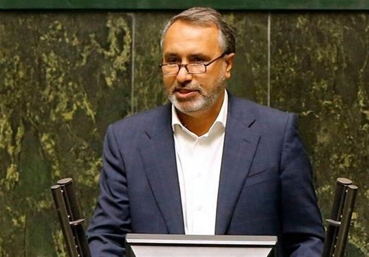  احکام قانون توزیع مواد اولیه قیر برای طرح‌های عمرانی اجرا شود