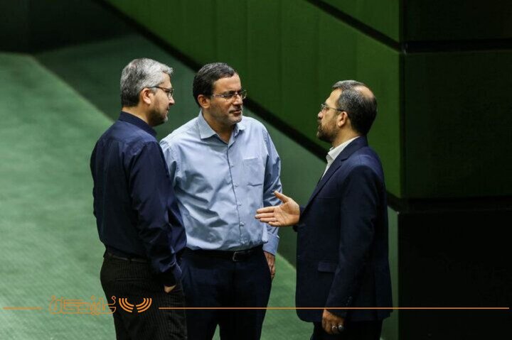 صحن ۱۲ شهریور