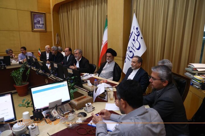 نشست کمیسیون امنیت با وزیر امور خارجه