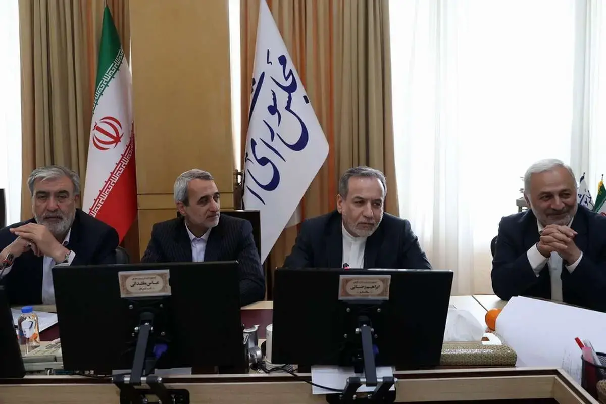 تجربه تلخ برجام و ضرورت استفاده از نقدهای سازنده برای آینده مذاکرات