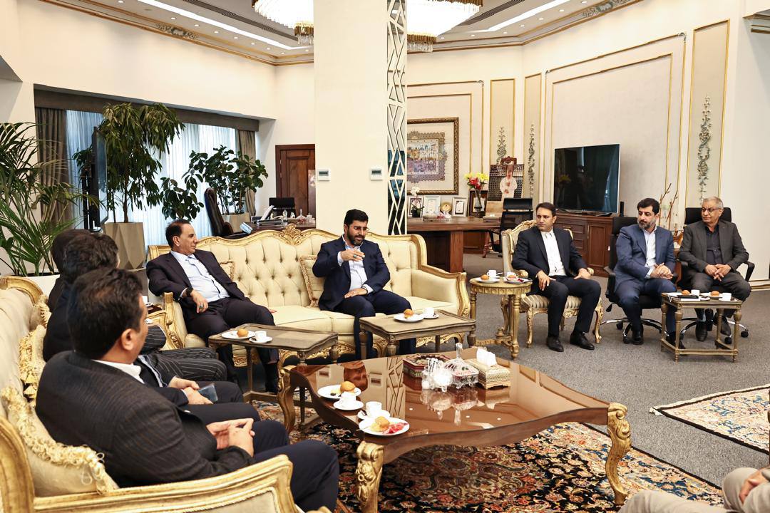 نقشآفرینی گروه مالی گردشگری در ناترازی برق کشور و حرکت به سمت توسعه سبز و پایدار