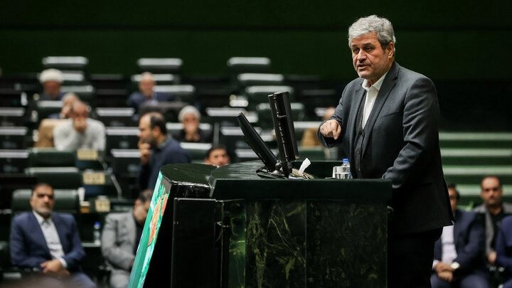 تاجگردون: بودجه ۱۴۰۵ بدون احکام است؛ دولت باید الزامات را در جداول بیاورد