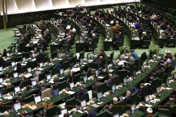 متن و حاشیه نشست علنی ۹ آذر پارلمان