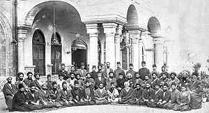 نقطه تلاقی میراث مدرس و کارنامه قانونگذاری در کشور/ چرا ۱۰ آذر روز مجلس شد؟