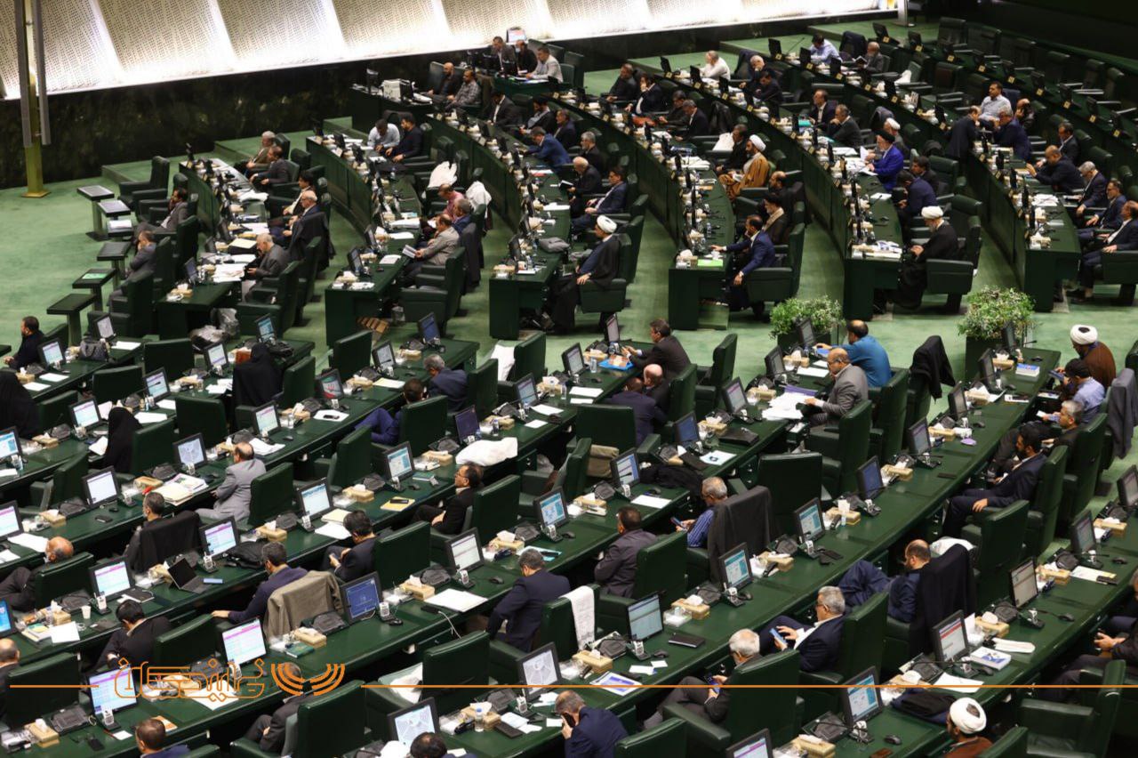 نقطه تلاقی میراث مدرس و کارنامه قانونگذاری در کشور/ چرا ۱۰ آذر روز مجلس شد؟