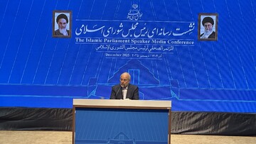 هسته سخت ایران ۹۰ میلیون نفر است