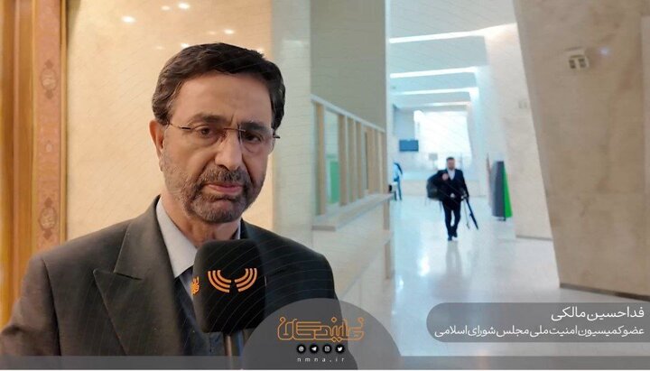 هدف آمریکا اخلال در نظم کشورهای مستقل است