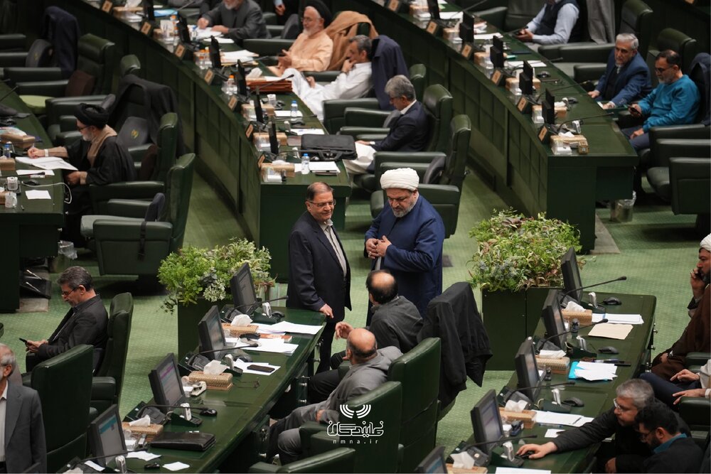 متن و حاشیه جلسه علنی ۱۵ دی مجلس