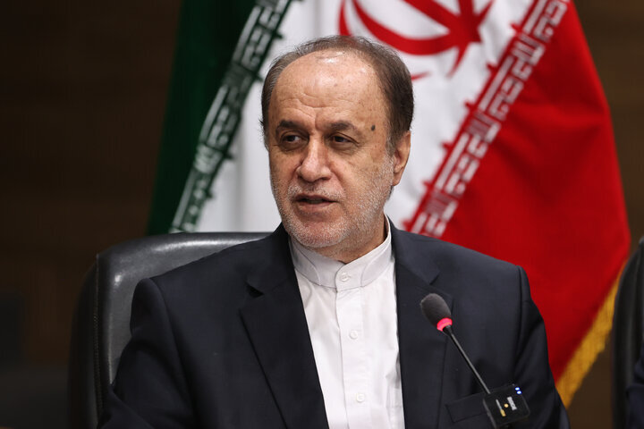  تنها راه موفقیت کشور ایستادگی و قدرت در برابر دشمن است/ گفت‌وگو با آمریکا در سایه تهدید و ارعاب امکان‌پذیر نیست 