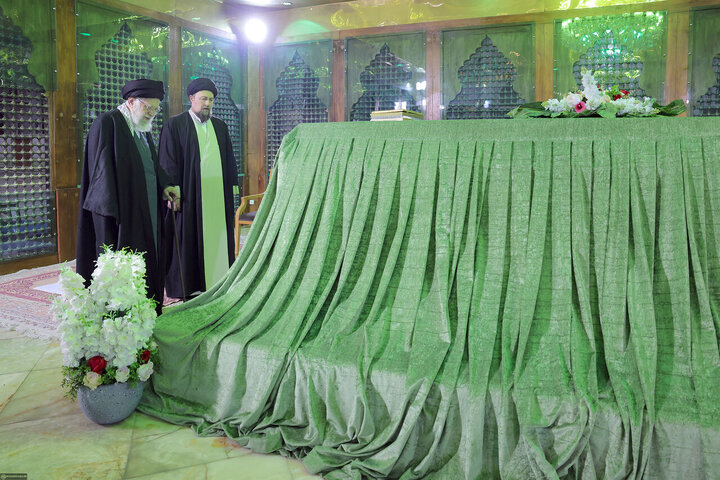 مرقد امام