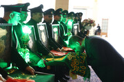 مجلس میزبان خادمان مسجد جمکران شد