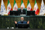 جلسه علنی ۲۰ بهمن مجلس با حضور عراقچی و سرلشکر موسوی