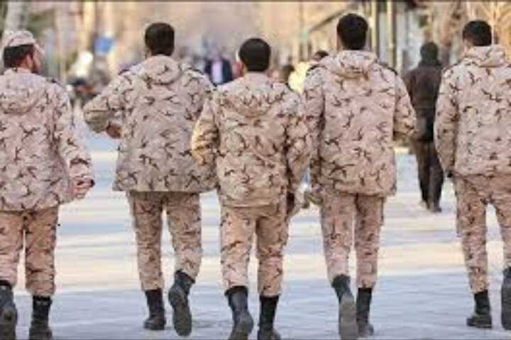  حقوق سربازان در سال آینده ۲۰ درصد افزایش یافت