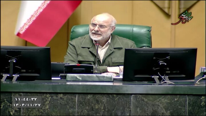 قیمت بنزین در سال ۱۴۰۵ تغییر می‌کند؟ / پاسخ قاطع قالیباف به شایعه بنزین ۶۰ هزار تومانی، این یک عملیات روانی است!