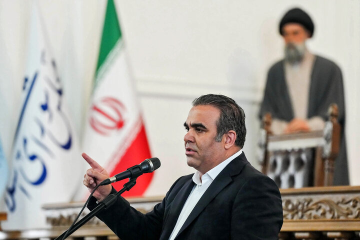 نشست فعالان اقتصادی و اعضای اتاق اصناف و بازار با قالیباف