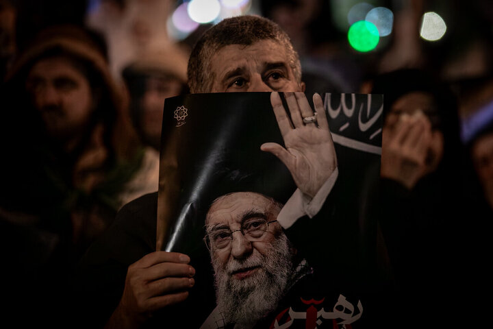 عزاداری مردم تهران در سوگ رهبر شهید انقلاب اسلامی