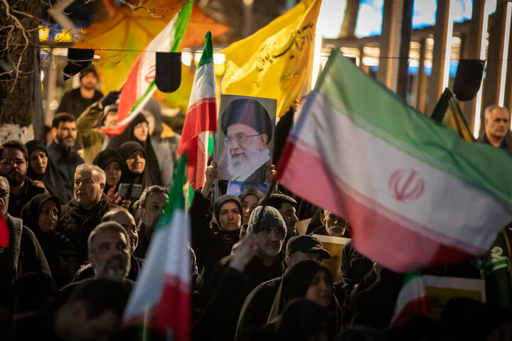 عزاداری مردم تهران در سوگ رهبر شهید انقلاب اسلامی