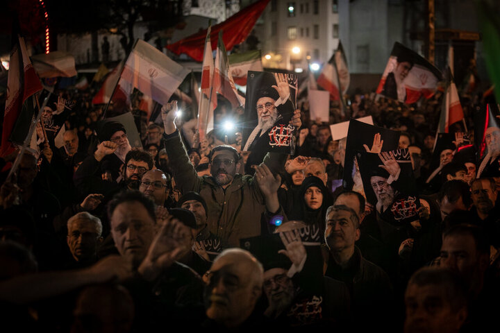 عزاداری مردم تهران در سوگ رهبر شهید انقلاب اسلامی