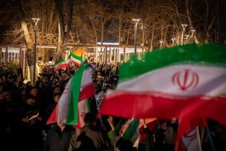 عزاداری مردم تهران در سوگ رهبر شهید انقلاب اسلامی