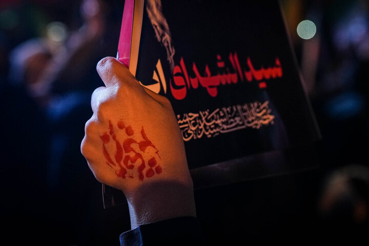 هفتمین شب سوگ پایتخت؛ تجمع مردم تهران در میدان انقلاب