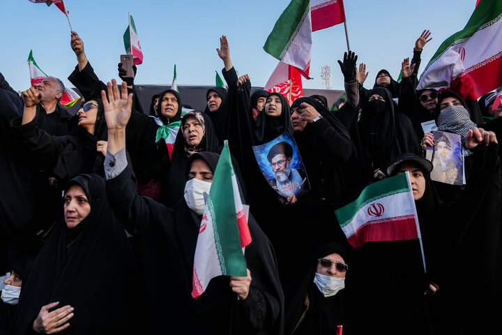 اجتماع بزرگ بیعت با آیت‌الله سید مجتبی خامنه‌ای در تهران برگزار شد