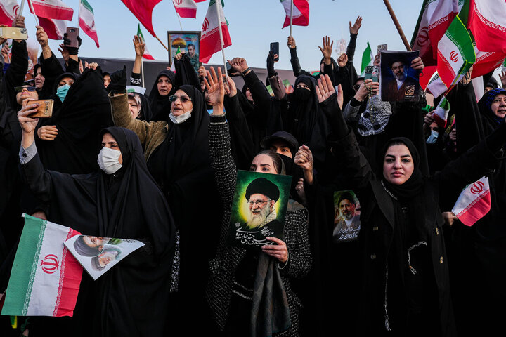 اجتماع بزرگ بیعت با آیت‌الله سید مجتبی خامنه‌ای در تهران برگزار شد