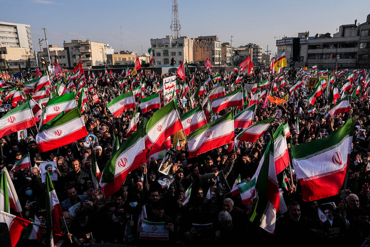 اجتماع بزرگ بیعت با آیت‌الله سید مجتبی خامنه‌ای در تهران برگزار شد