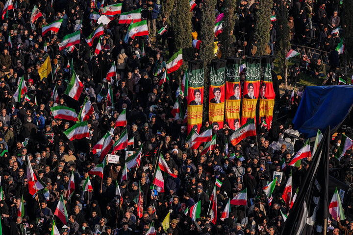 اجتماع بزرگ بیعت با آیت‌الله سید مجتبی خامنه‌ای در تهران برگزار شد