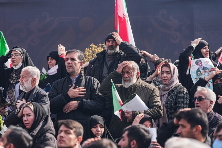 مراسم تشییع پیکر ۳۵ شهید جنگ رمضان در تهران