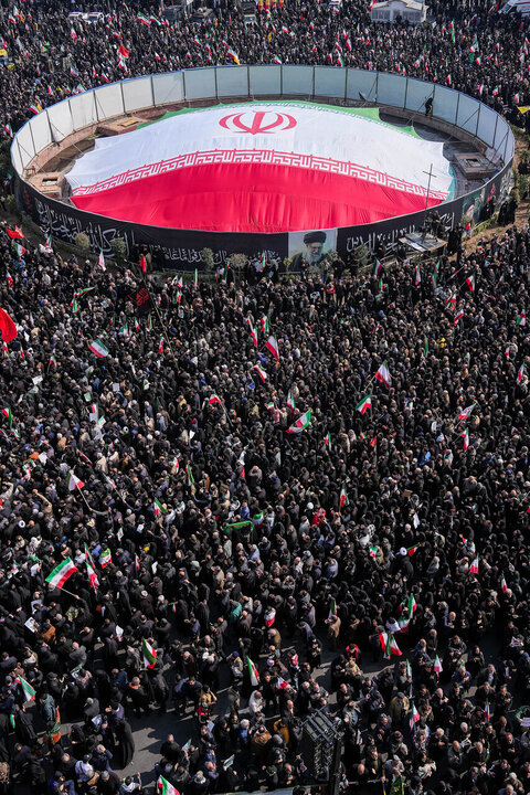 مراسم تشییع پیکر ۳۵ شهید جنگ رمضان در تهران