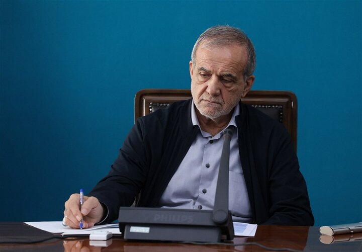 پزشکیان: رهبری شهید آموخت بزرگ‌ترین سرمایه ایران مردم و وحدت آنان است